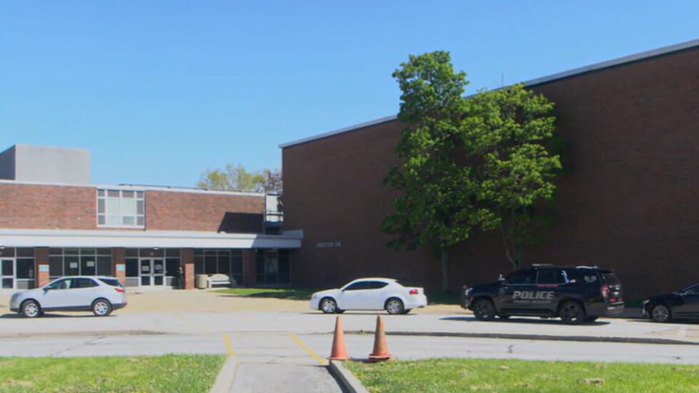 El fallecimiento se produjo el lunes por la tarde en el instituto Valley Forge High School, en...