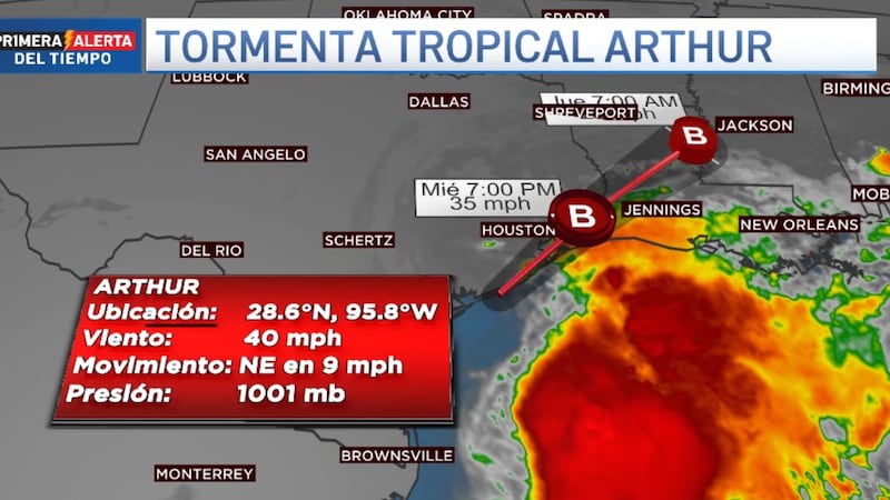 Se forma la tormenta tropical Arthur.