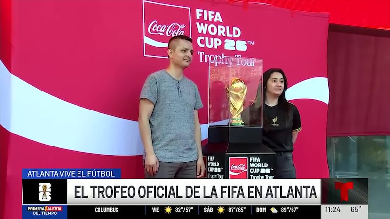 El trofeo oficial de la FiFA en Atlanta